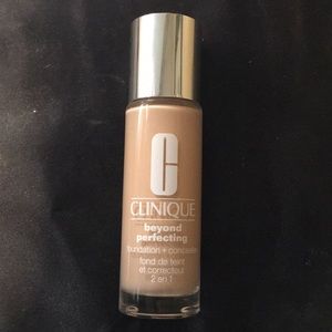 Clinique Foundation Beyond Perfecting
